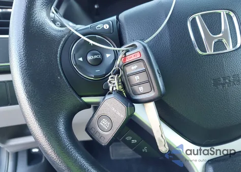 2015 Honda Civic Lx z USA, uszkodzony, nr VIN 2HGFB2F57FH559585